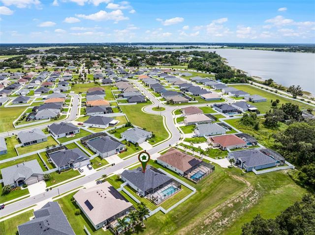 303 TRAVELERS CREEK DRIVE, Auburndale, FL 33823