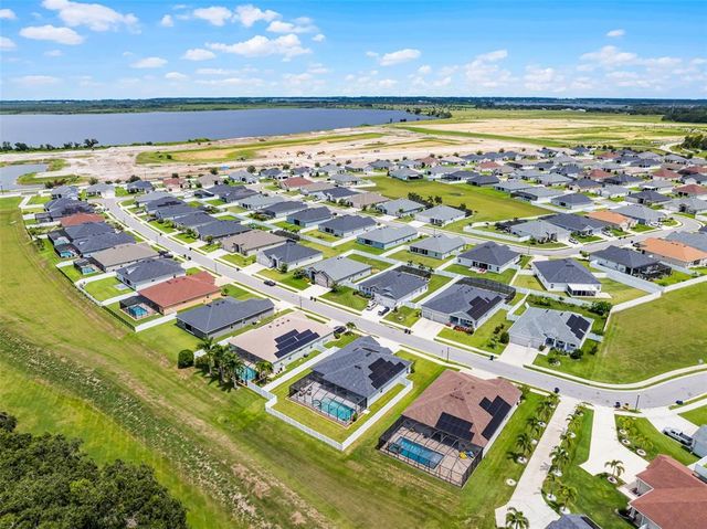 303 TRAVELERS CREEK DRIVE, Auburndale, FL 33823