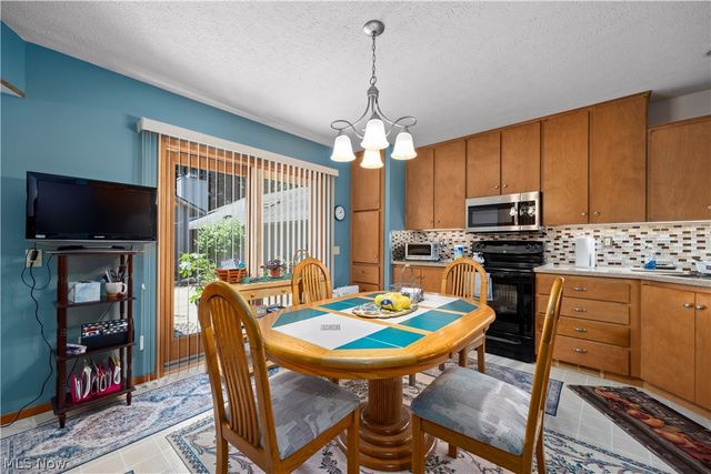 13228 Olympus Way, Strongsville, OH 44149
