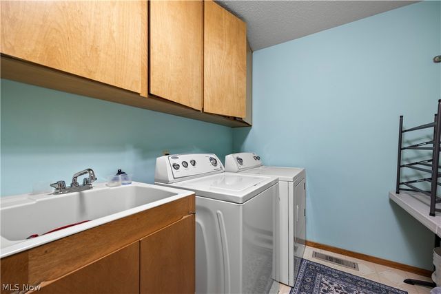 13228 Olympus Way, Strongsville, OH 44149