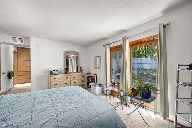 13228 Olympus Way, Strongsville, OH 44149