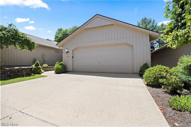 13228 Olympus Way, Strongsville, OH 44149