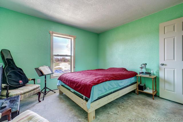 2200 N 166th Road, Mounds, OK 74047