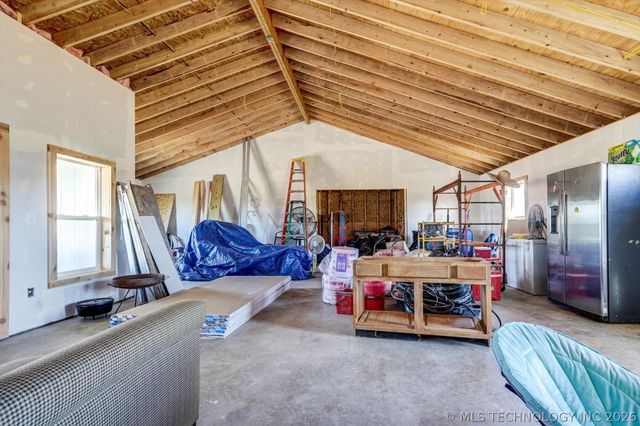 2200 N 166th Road, Mounds, OK 74047