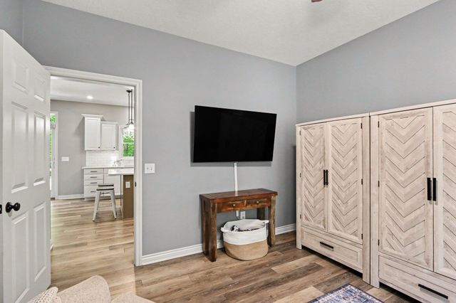 11299 E DE Avenue, Richland, MI 49083