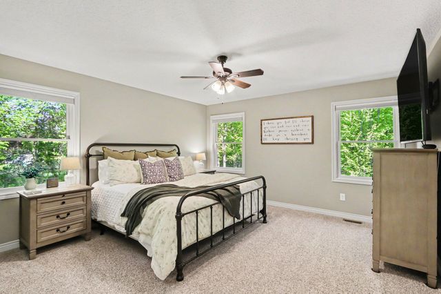 11299 E DE Avenue, Richland, MI 49083