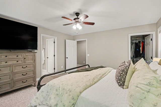 11299 E DE Avenue, Richland, MI 49083