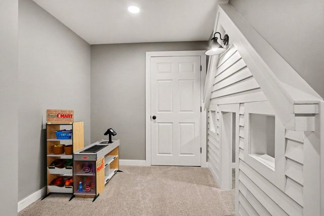 11299 E DE Avenue, Richland, MI 49083
