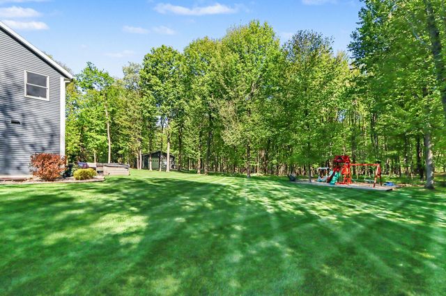11299 E DE Avenue, Richland, MI 49083