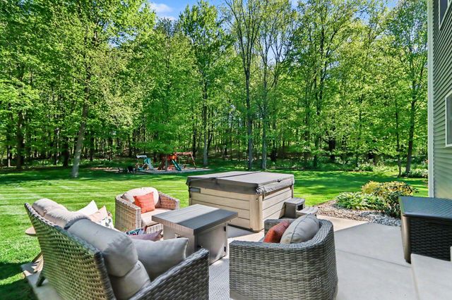 11299 E DE Avenue, Richland, MI 49083