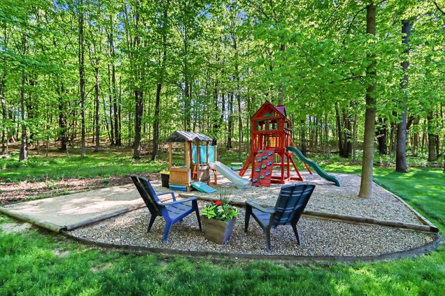 11299 E DE Avenue, Richland, MI 49083