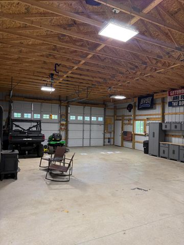 11299 E DE Avenue, Richland, MI 49083