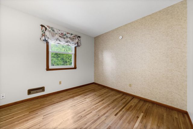 5421 Xylon Avenue N, New Hope, MN 55428