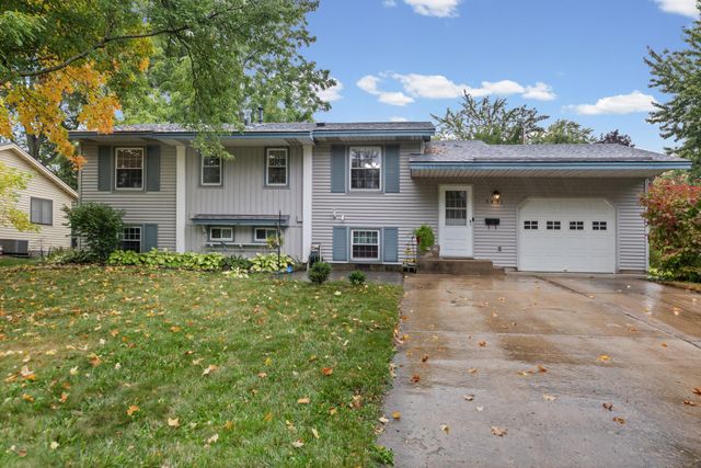 5421 Xylon Avenue N, New Hope, MN 55428