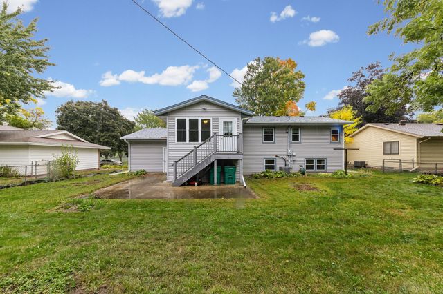 5421 Xylon Avenue N, New Hope, MN 55428
