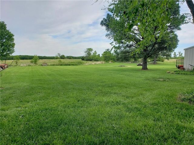 15285 Edgerton Road, Gardner, KS 66030