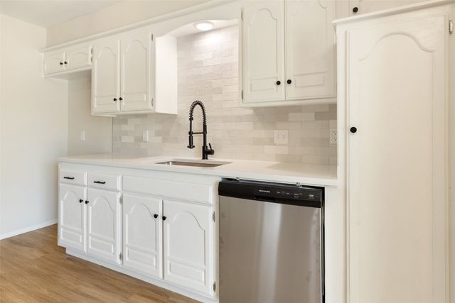 433 Larkspur Court, Edmond, OK 73003