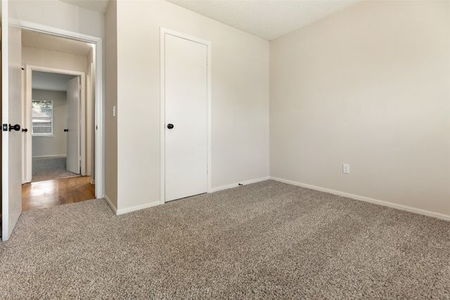 433 Larkspur Court, Edmond, OK 73003