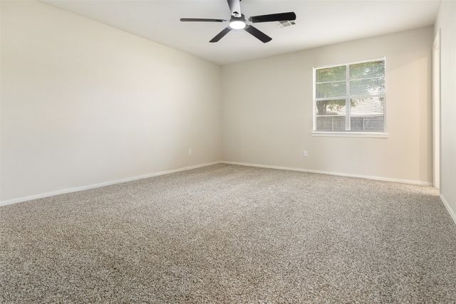 433 Larkspur Court, Edmond, OK 73003