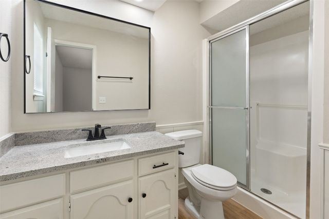 433 Larkspur Court, Edmond, OK 73003