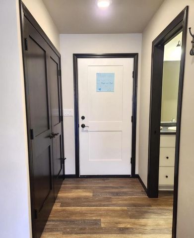 1574 POND VIEW DRIVE, Neenah, WI 54956