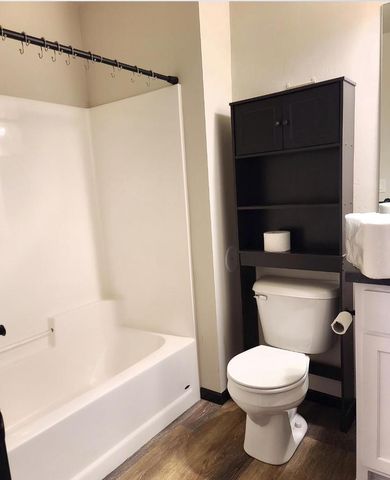 1574 POND VIEW DRIVE, Neenah, WI 54956