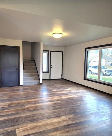 1574 POND VIEW DRIVE, Neenah, WI 54956