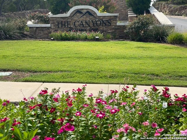 24205 Tres Arroyos, San Antonio, TX 78006