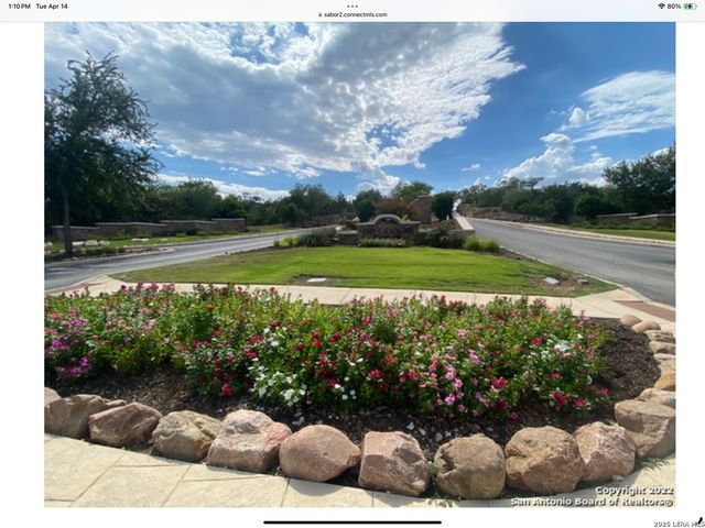 24205 Tres Arroyos, San Antonio, TX 78006