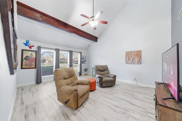 9003 Tami Renee Lane, Houston, TX 77040