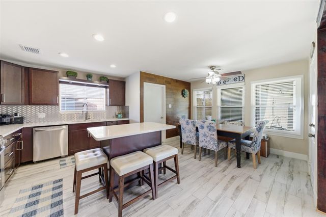 9003 Tami Renee Lane, Houston, TX 77040