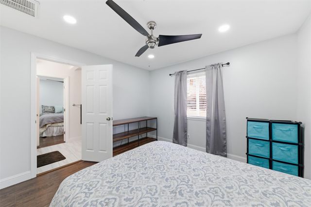 9003 Tami Renee Lane, Houston, TX 77040