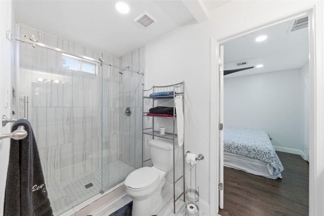 9003 Tami Renee Lane, Houston, TX 77040