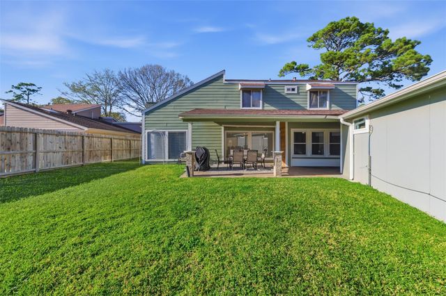 9003 Tami Renee Lane, Houston, TX 77040