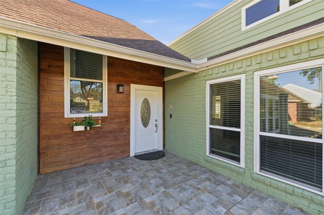 9003 Tami Renee Lane, Houston, TX 77040