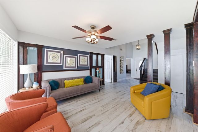 9003 Tami Renee Lane, Houston, TX 77040