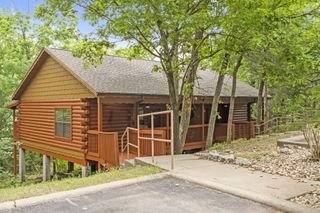283 Oak Ridge Road, Branson, MO 65616