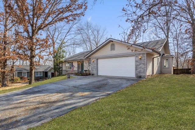 8 Elizabeth Drive, Bella Vista, AR 72715