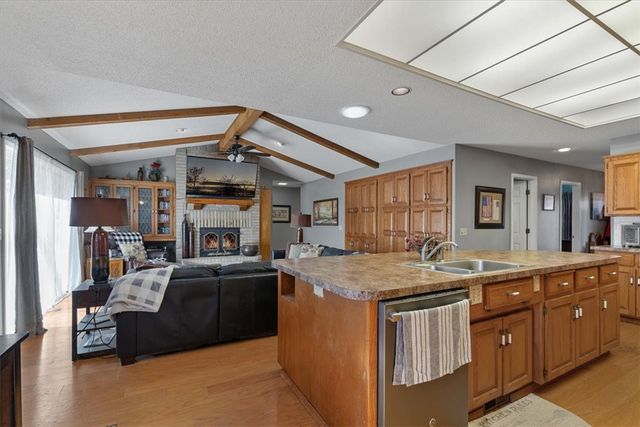 8 Elizabeth Drive, Bella Vista, AR 72715