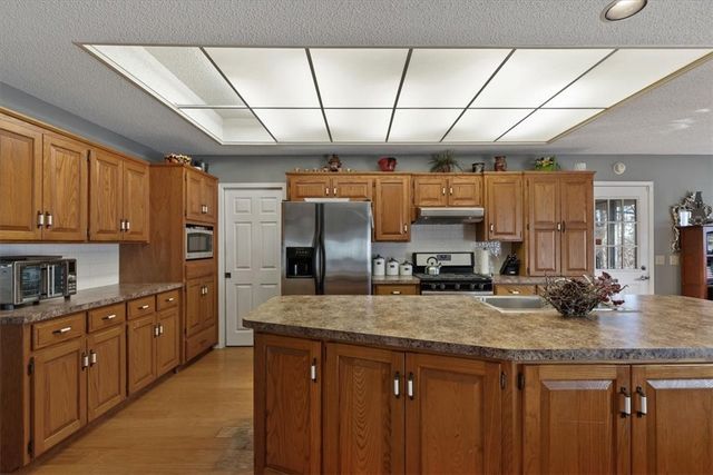 8 Elizabeth Drive, Bella Vista, AR 72715