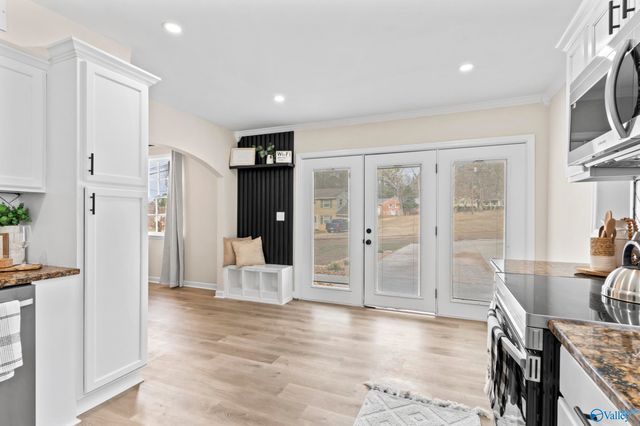 2624 Valley Brook Drive, Huntsville, AL 35811