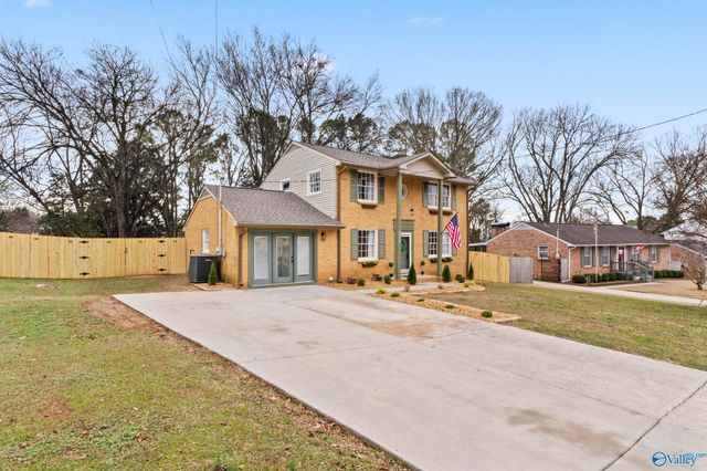 2624 Valley Brook Drive, Huntsville, AL 35811