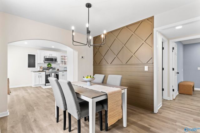 2624 Valley Brook Drive, Huntsville, AL 35811