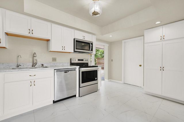 22229 SW 65TH Terrace, Boca Raton, FL 33428