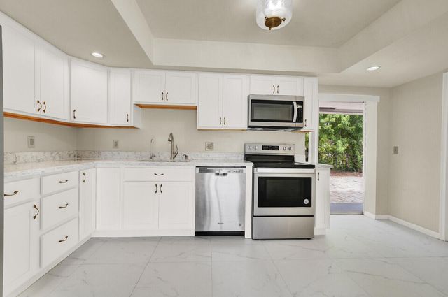 22229 SW 65TH Terrace, Boca Raton, FL 33428