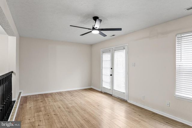 127 VILLA KNOLL CT, Sicklerville, NJ 08081