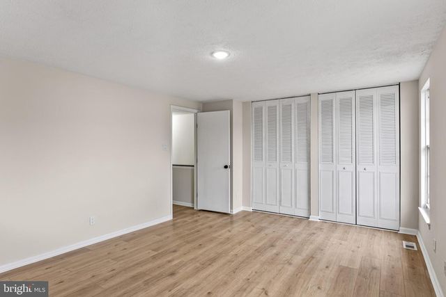 127 VILLA KNOLL CT, Sicklerville, NJ 08081