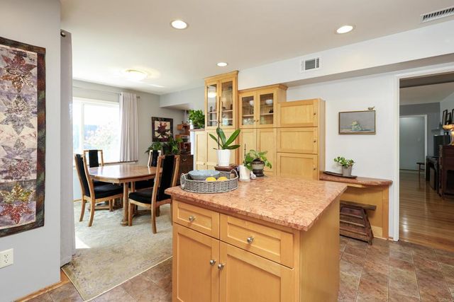 6145 Carling Way, San Diego, CA 92115