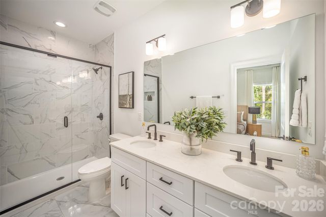 3804 Odom Way, Charlotte, NC 28208