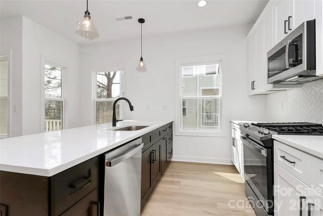 3804 Odom Way, Charlotte, NC 28208